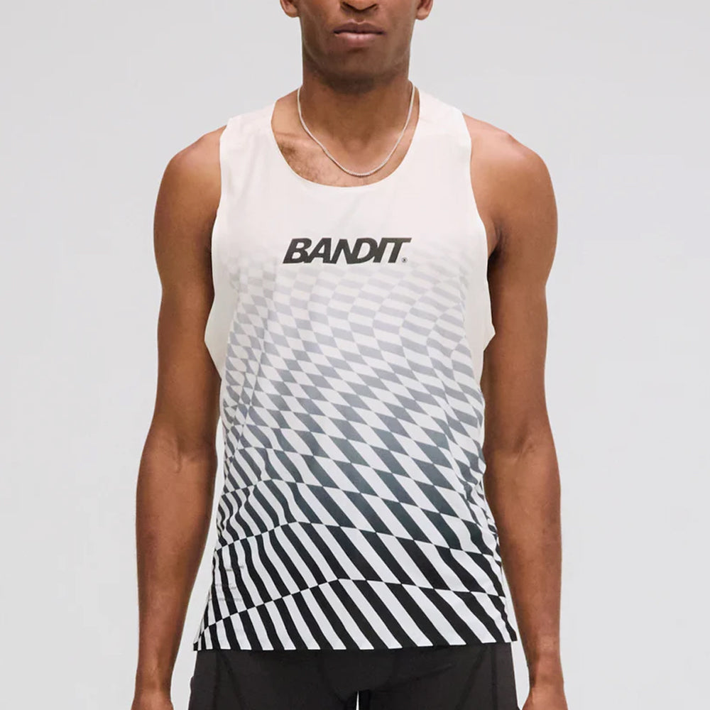 Bandit Running Drift “Breathe Out” 高性能 T 恤 - 黑色