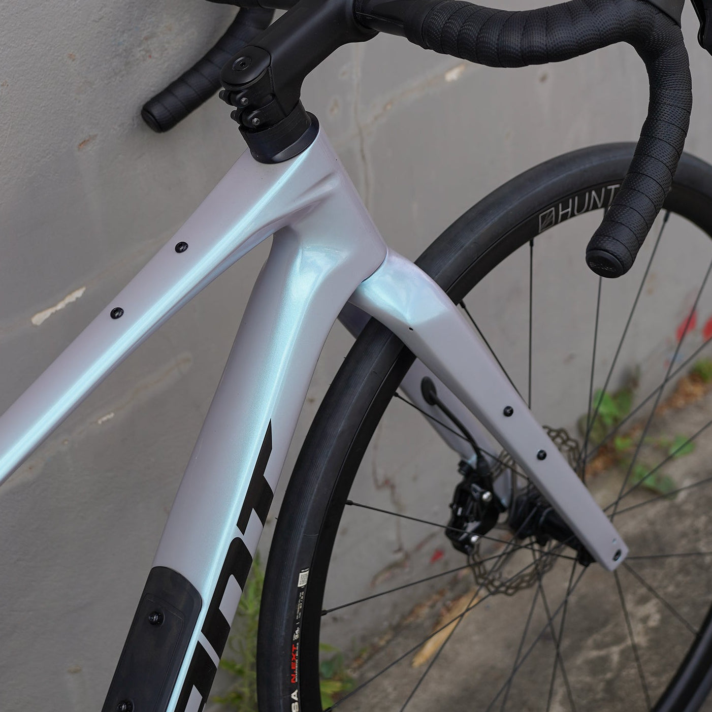 Preloved / Giant Revolt Advanced 0 Pro Custom Build - Prismatic Haze XS