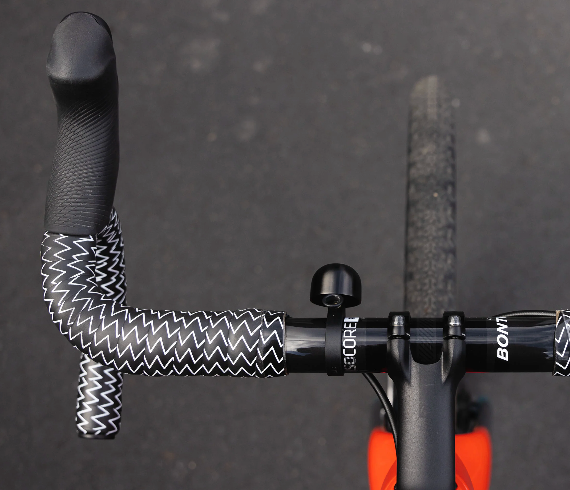 Spurcycle 31.8 Compact Bell - BLK+BLK
