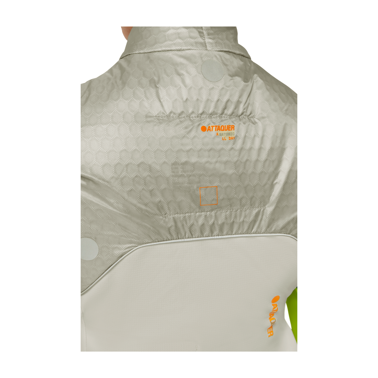 Attaquer Womens All Day Anatomic Insulator Gilet - Eggshell