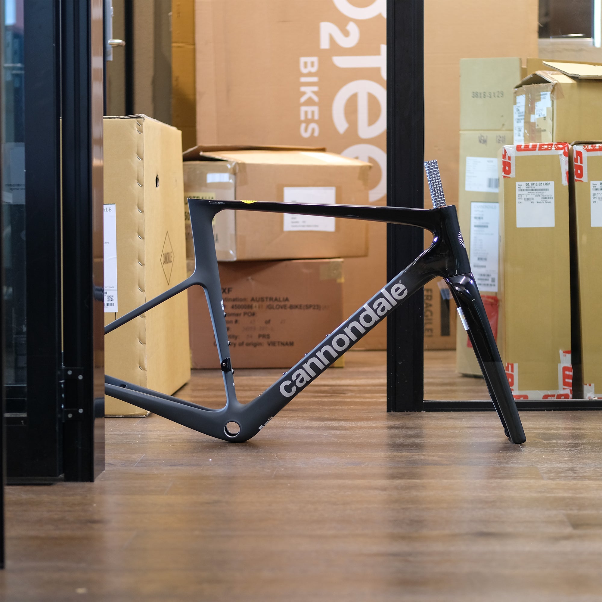 Cannondale SuperSix EVO Hi-MOD Frameset Smoke Black – CCACHE