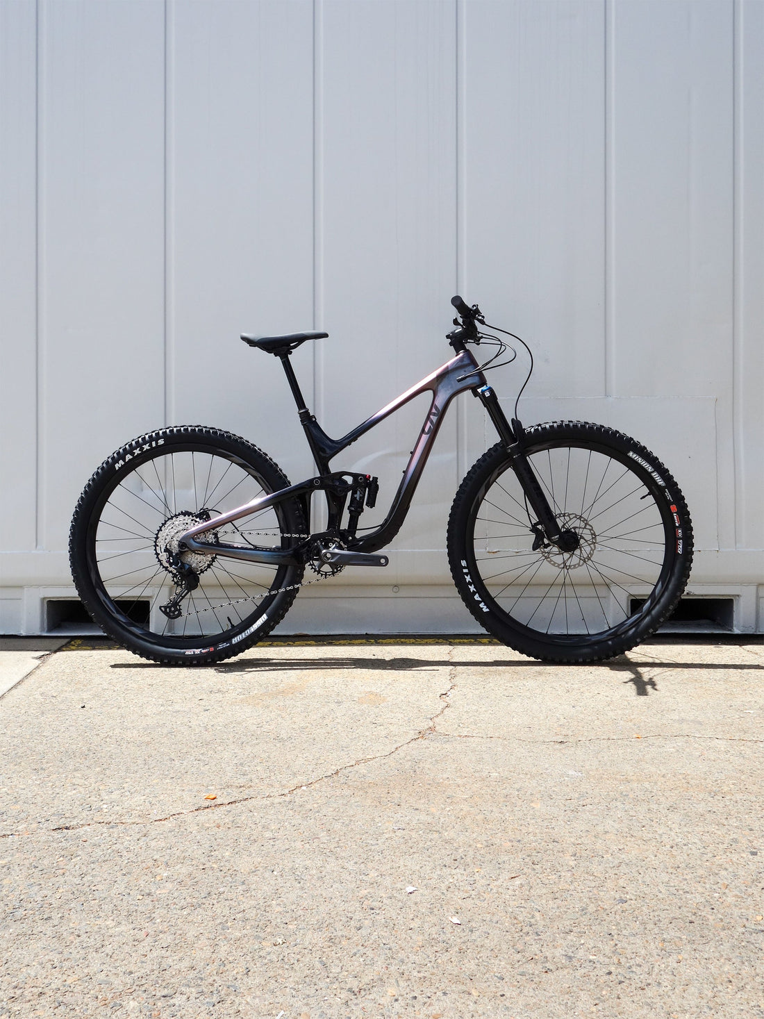 LIV Intrigue Advanced 29 2