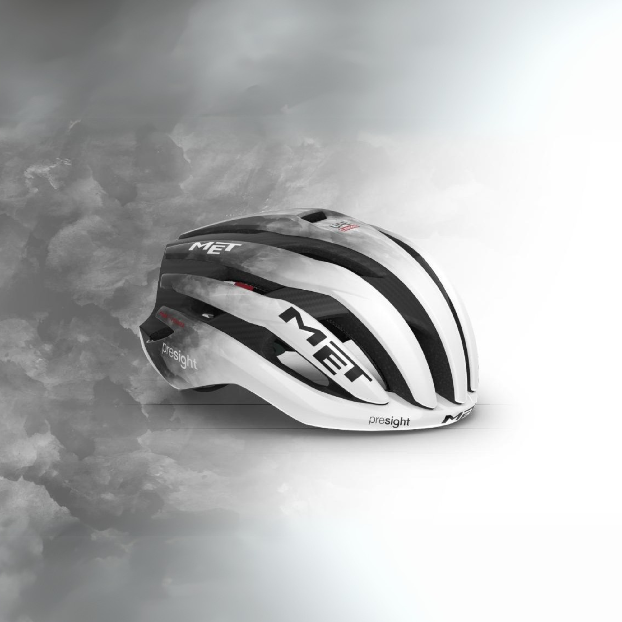 MET Trenta 3K Carbon Road Helmet - UAE Team Emirates Edition