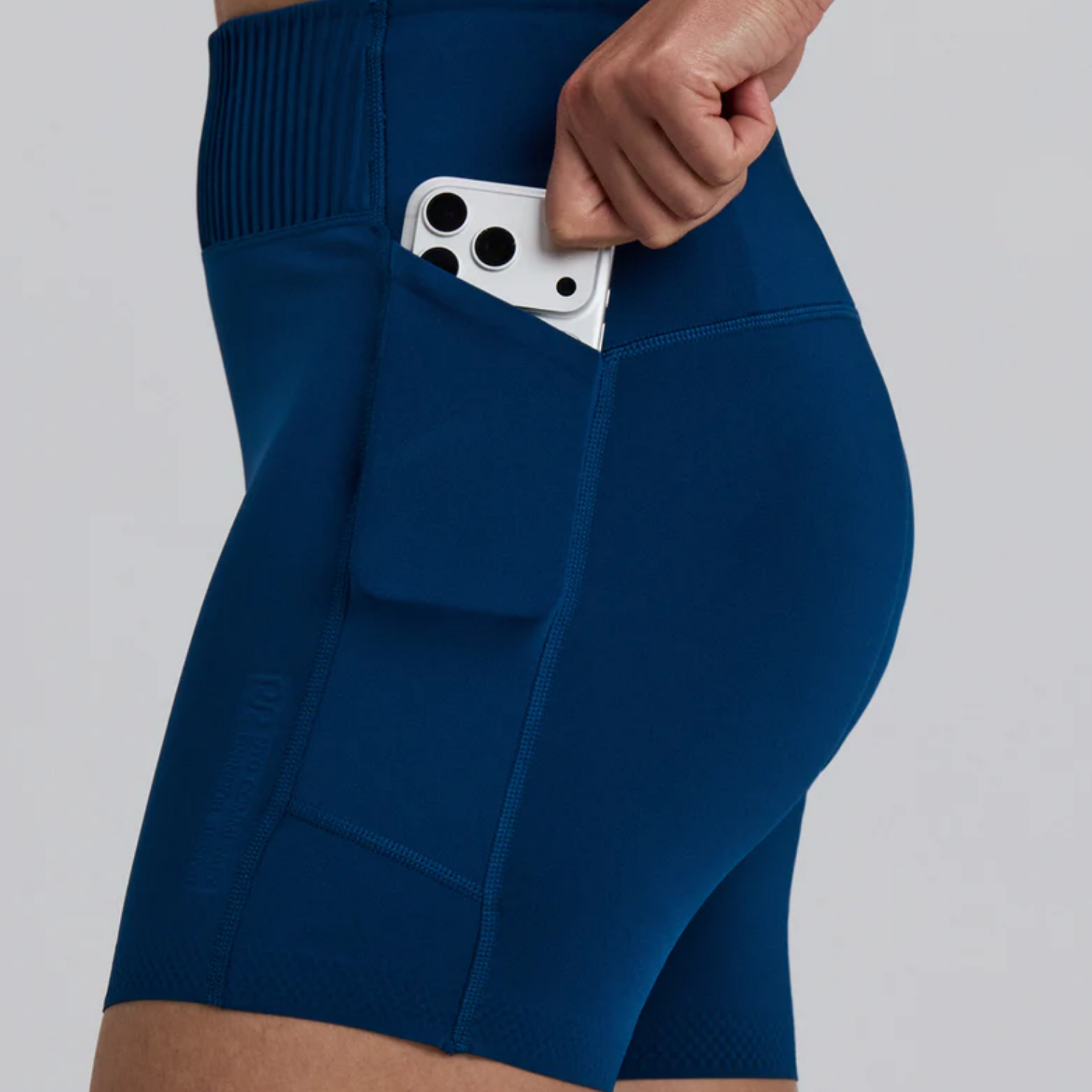 Bandit Running Women's Stamina-V™ High Waist 5" Compression Short - Ink Blue