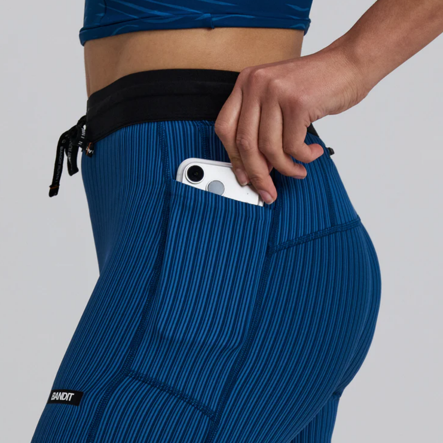 Bandit Running Women's Striped Cadence™ 5" Compression Shorts - Ink Blue/Aegean