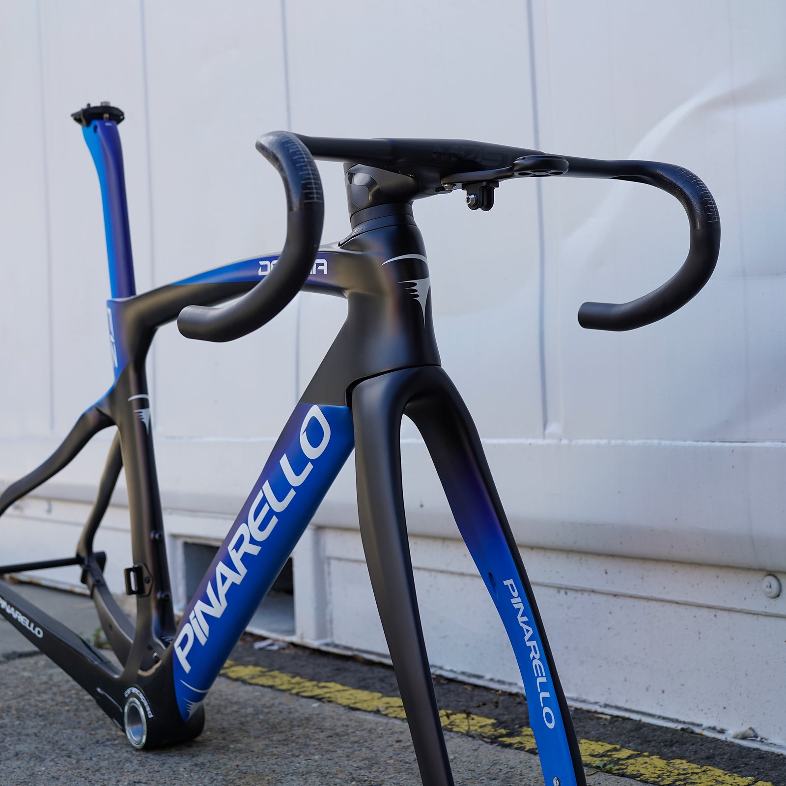 Preloved / Dogma F12 Frameset + Most Talon ultra Integrated Handlebar - Galaxy Blue 47