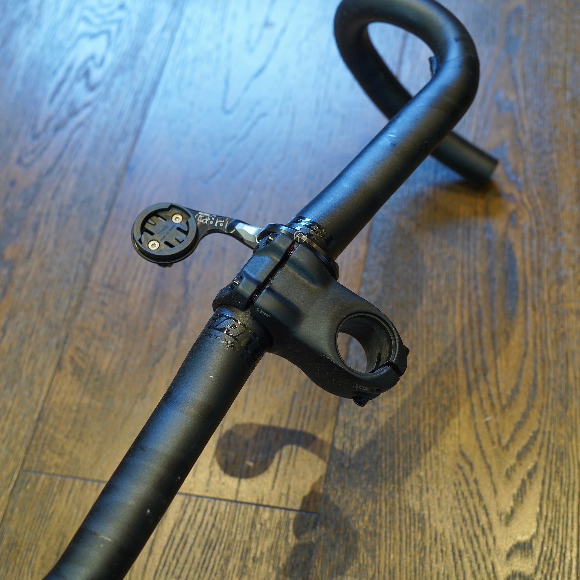 Preloved /  Giant Contact AeroLight Stem + Contact XR D-Fuse Handlebar + K-edge Race Mount