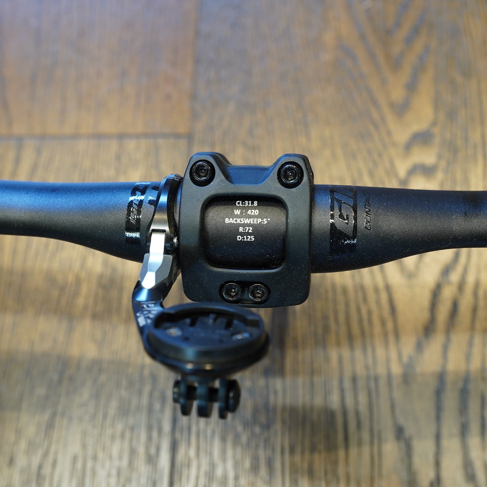 Preloved /  Giant Contact AeroLight Stem + Contact XR D-Fuse Handlebar + K-edge Race Mount