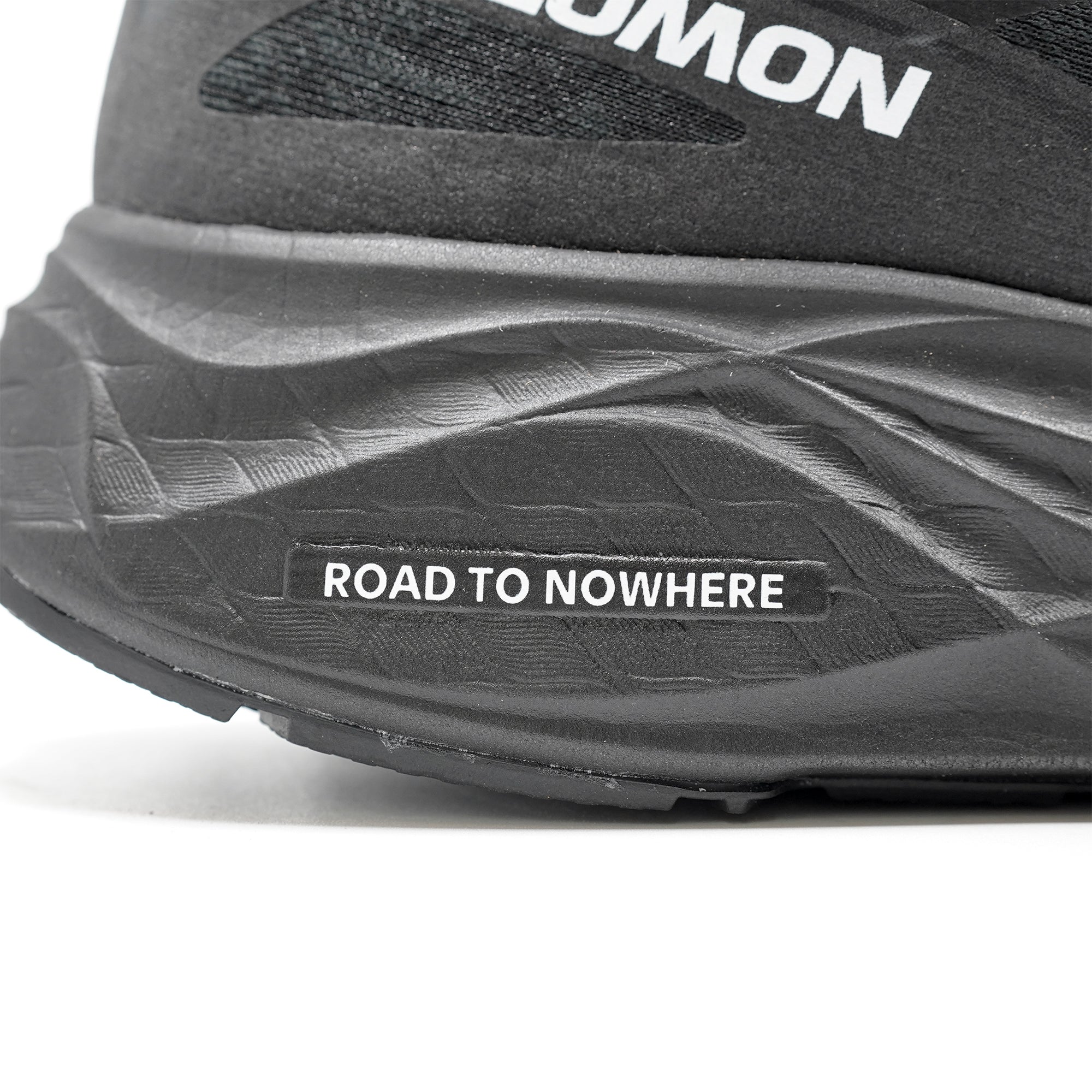 PNS x Salomon Aero Glide 2 - 黑色