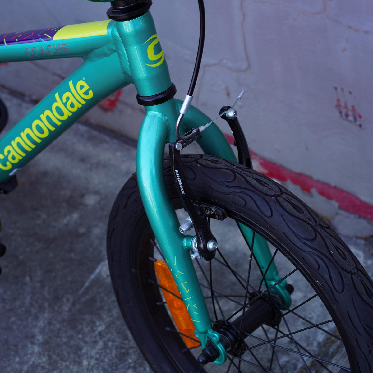 Take Off / Cannondale Trail 16 Kids Bike Demo