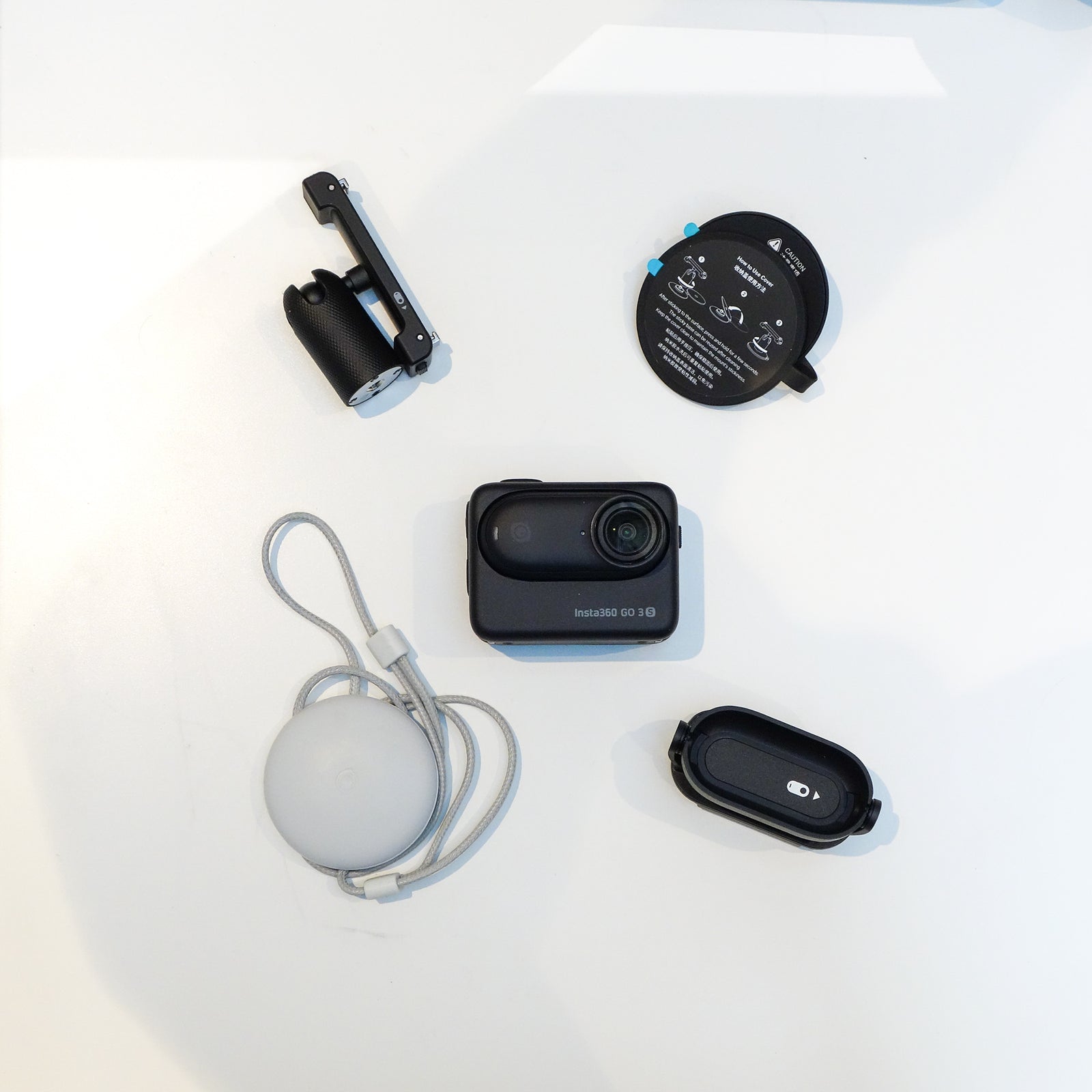 Preloved / Insta 360 Go 3S Action Camera Black Camera Bundle