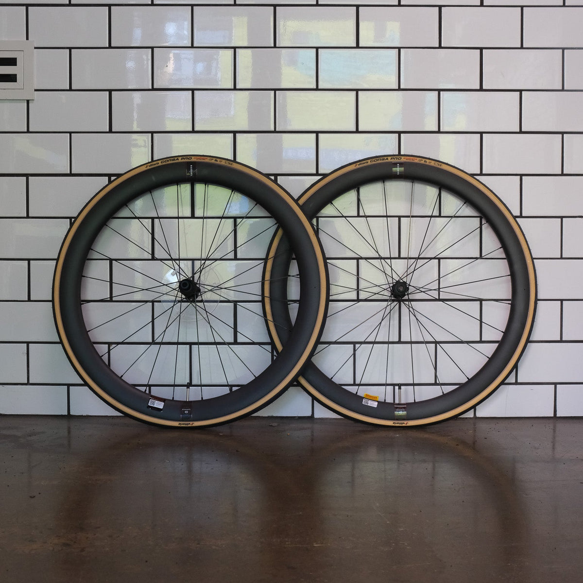 Black Inc 48/58 Aero Road Wheelset - Silver Logos – CCACHE