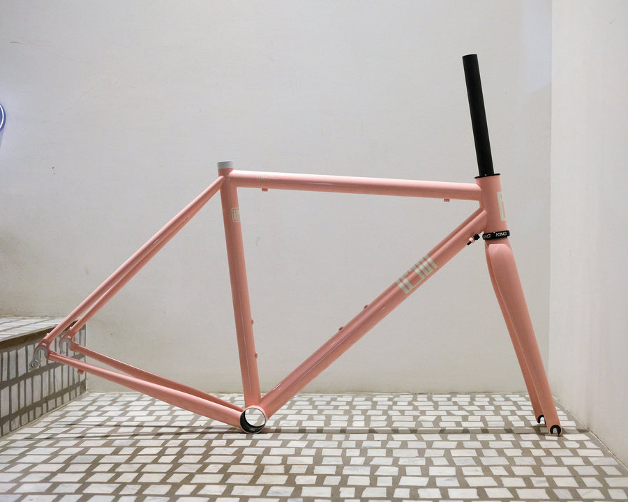 legor-cicli-nuiorksiti-steel-road-rim-brake-frameset-pink-side