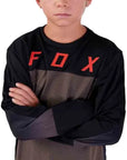 Fox YOUTH DEFEND LS JERSEY RACE - Dirt FRONT FACING MODEL