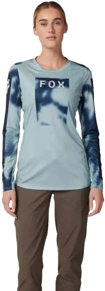 Fox WOMENS RANGER LS JERSEY TAUNT - Gunmetal Front Facing Model