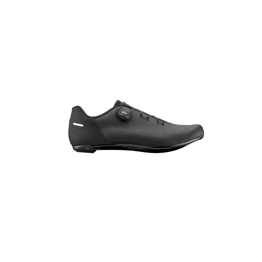 Giant Surge 3 - Matte Black
