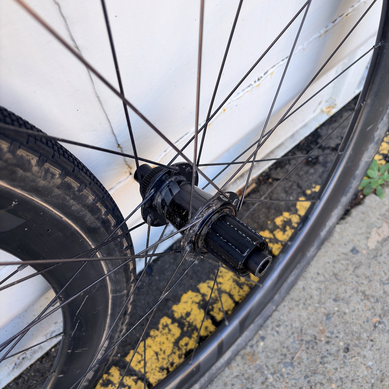 Take Off / ZIPP 303S Carbon Wheelset with Gravelking SK +