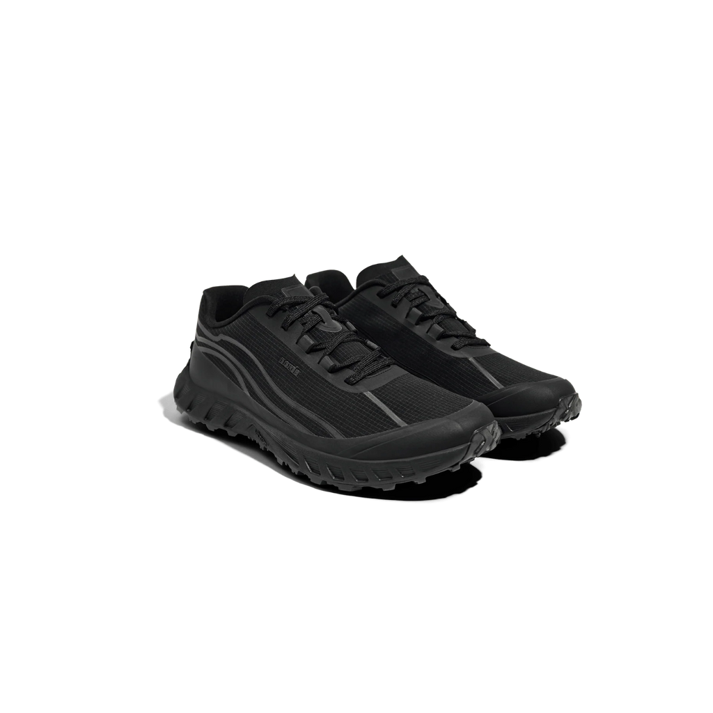 Norda 002 - Stealth Black