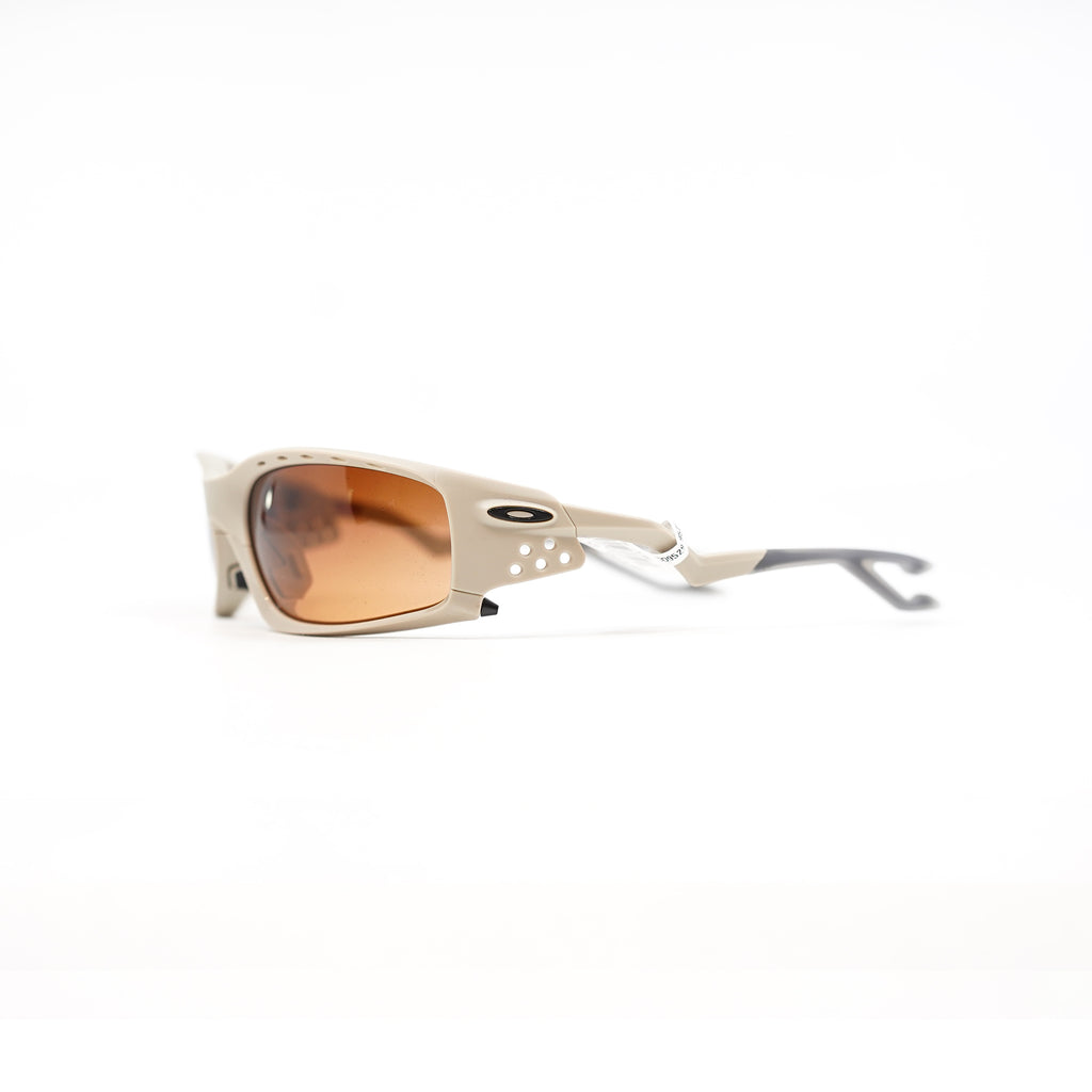 oakley-plantaris-sq-matte-sand-prizm-brown-gradient-lens