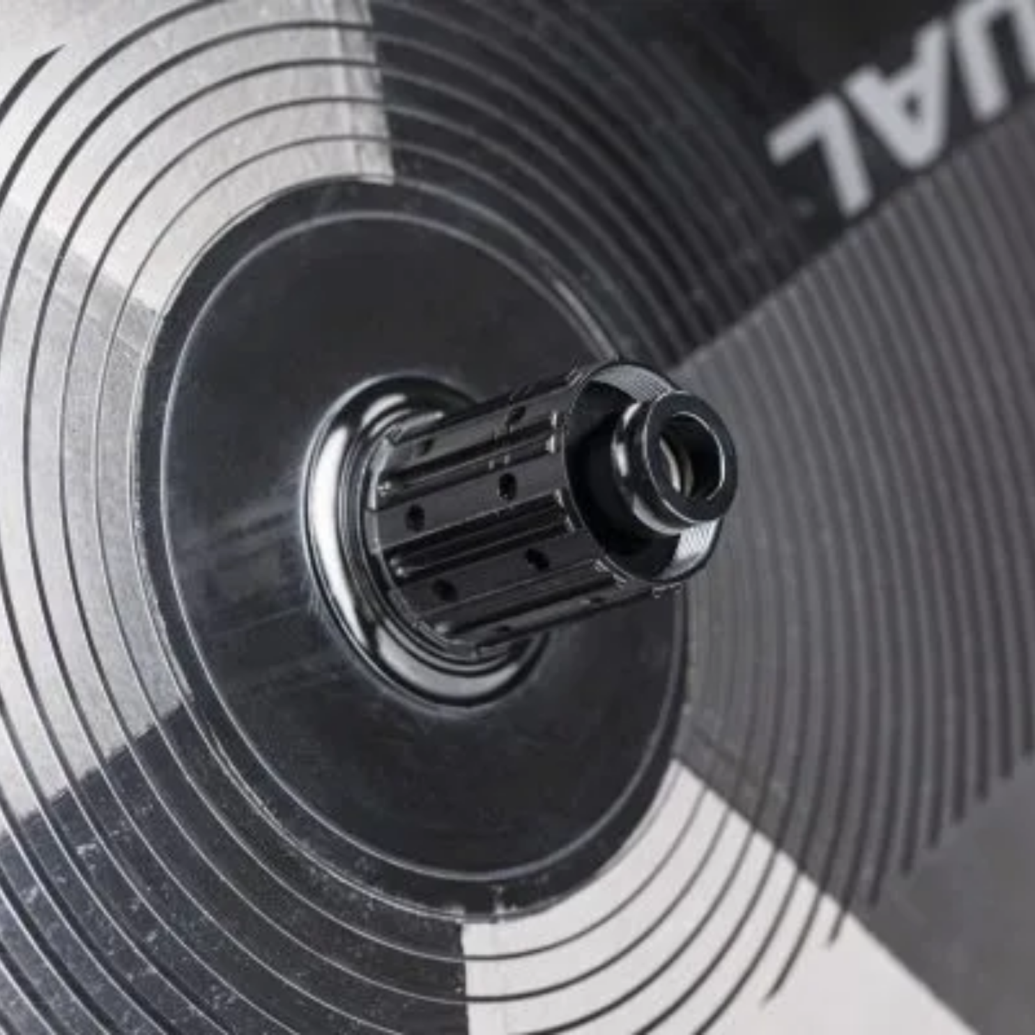 Tavelo Pertual AVRO-8 Disc Wheel