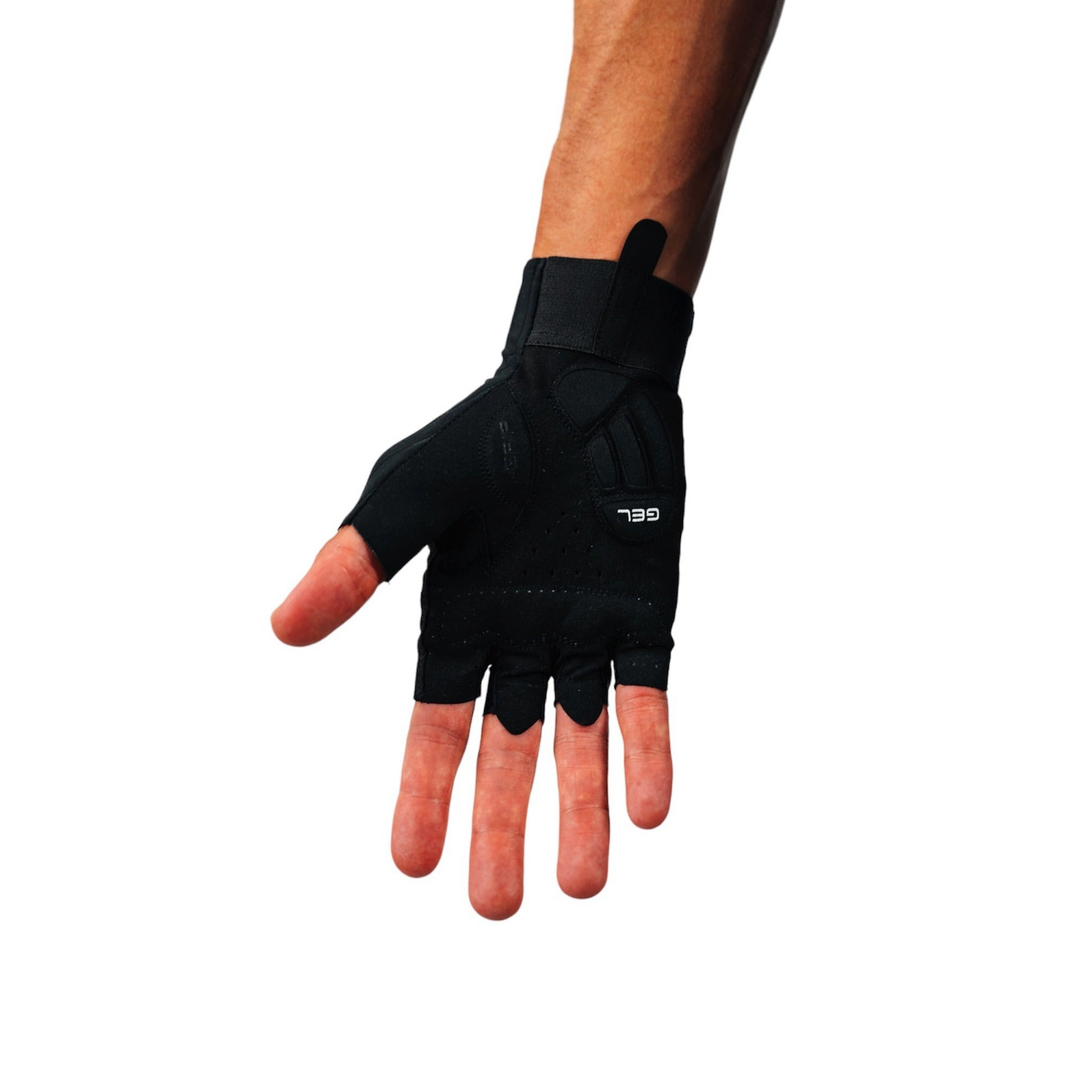 aero-cycling-gear-aero-gloves-black