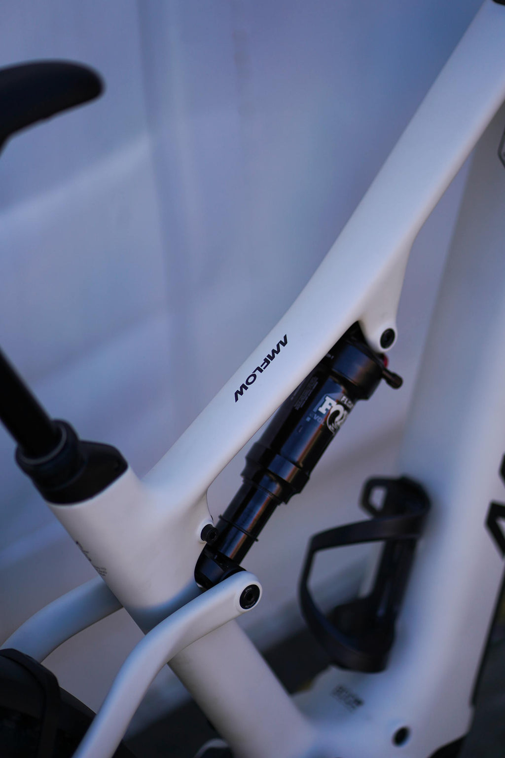 Amflow TL Carbon - Silica Beige