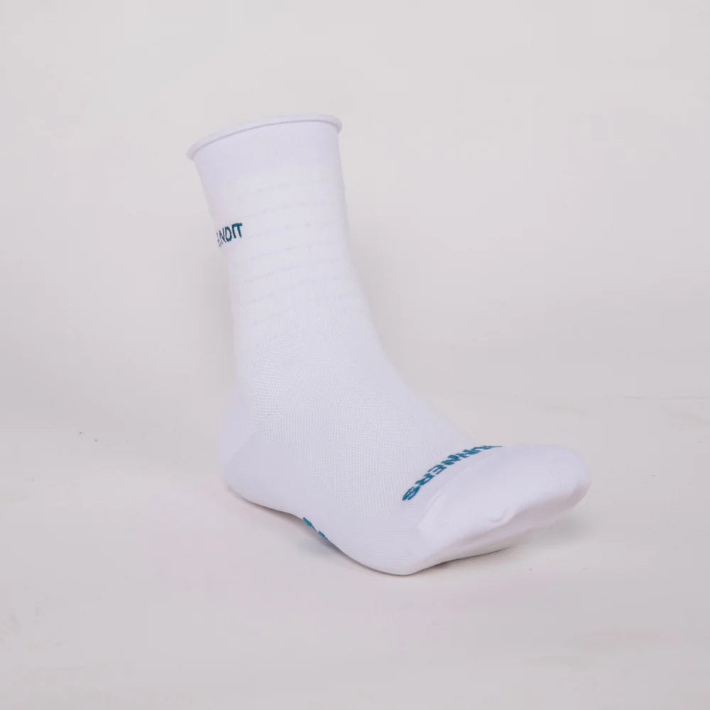 bandit-running-grid-knit-run-socks-white-tide-pool-2-pack