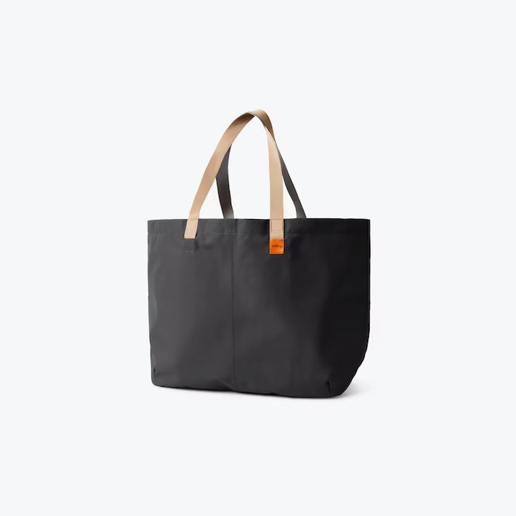 bellroy-market-tote-plus-black