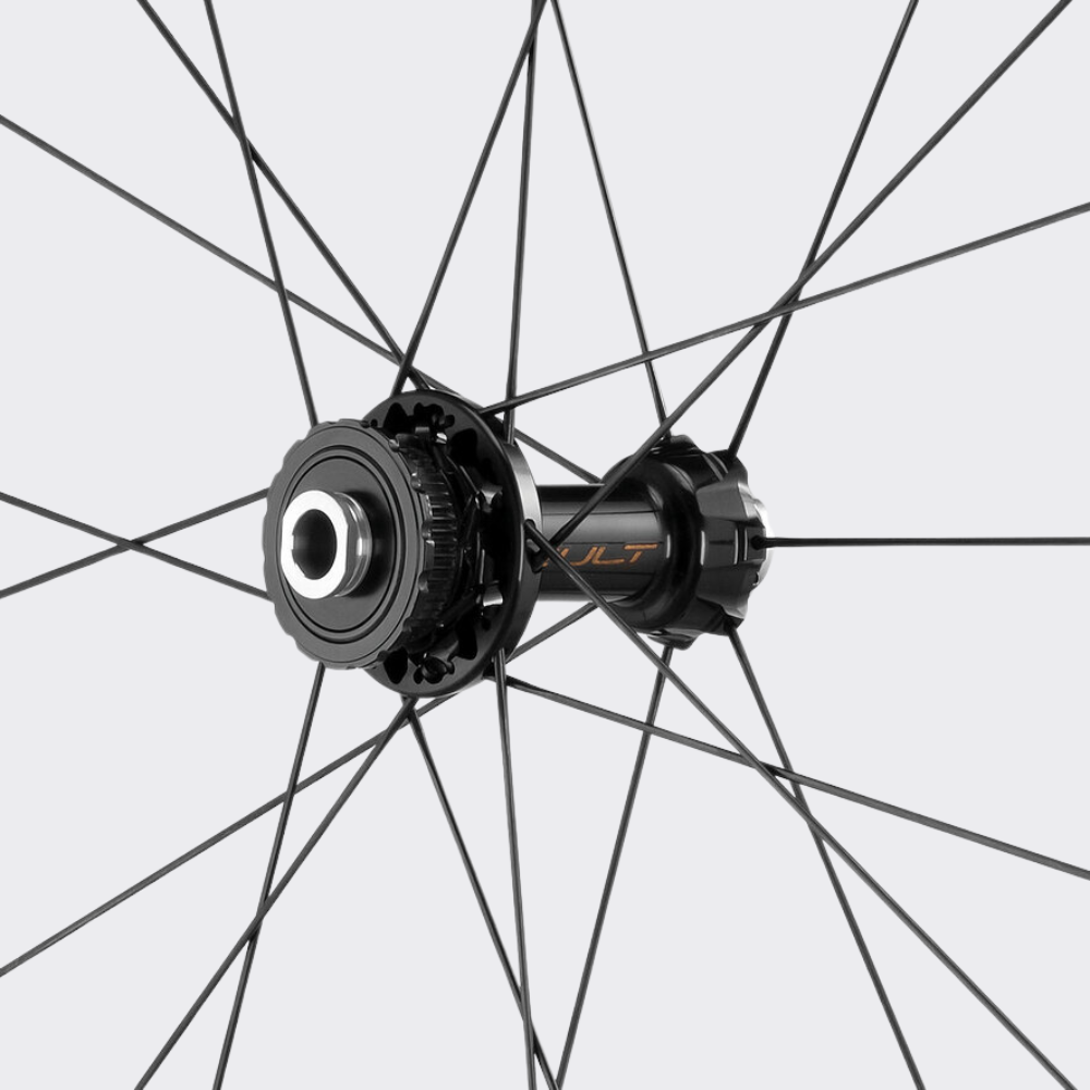 campagnolo-hyperon-ultra-disc-brake-wheelset-closeup