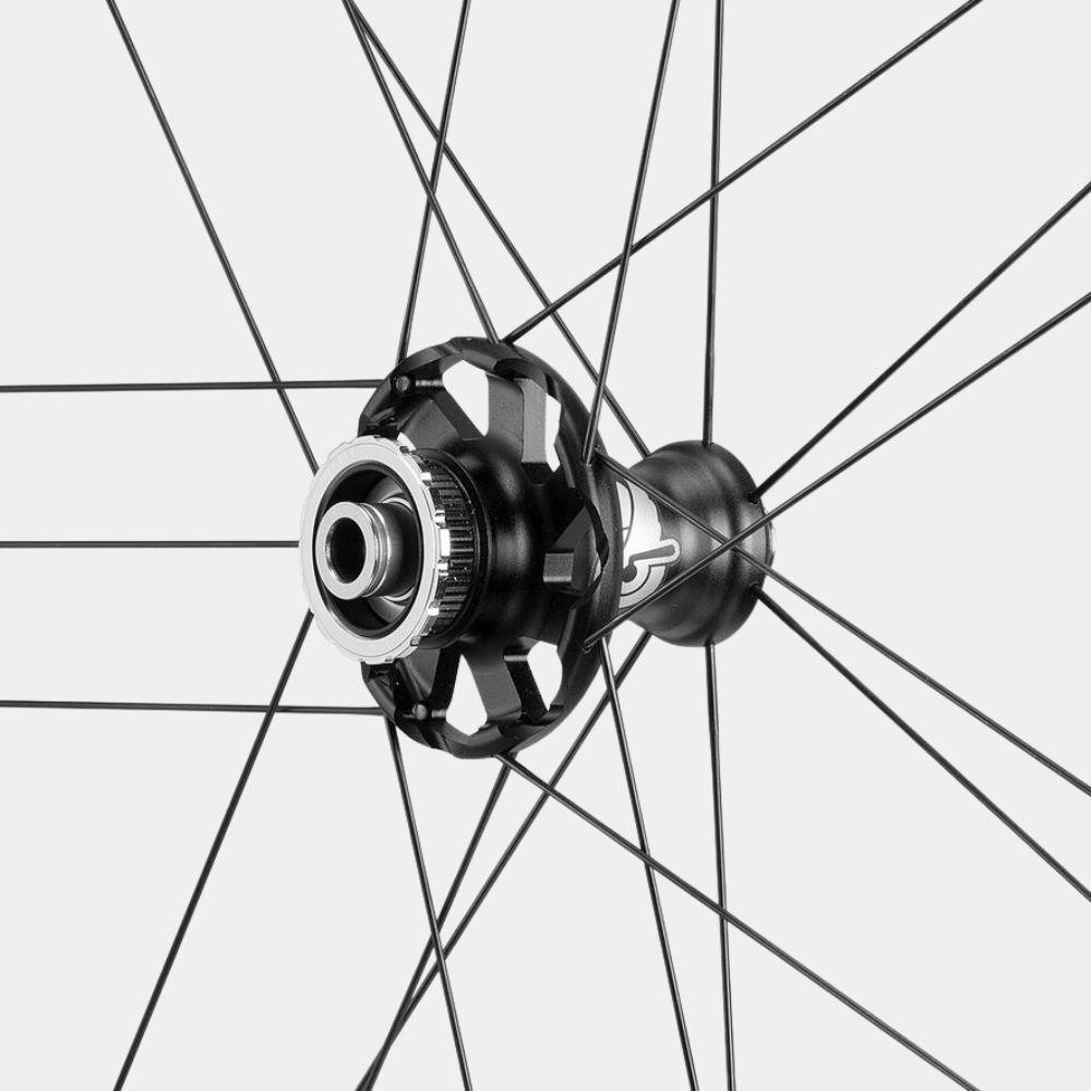 campagnolo-scirocco-disc-brake-2wf-ready-wheelset-closeup