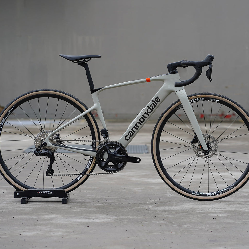Cannondale Synapse Carbon 4 耐力自行车 - 粉笔色