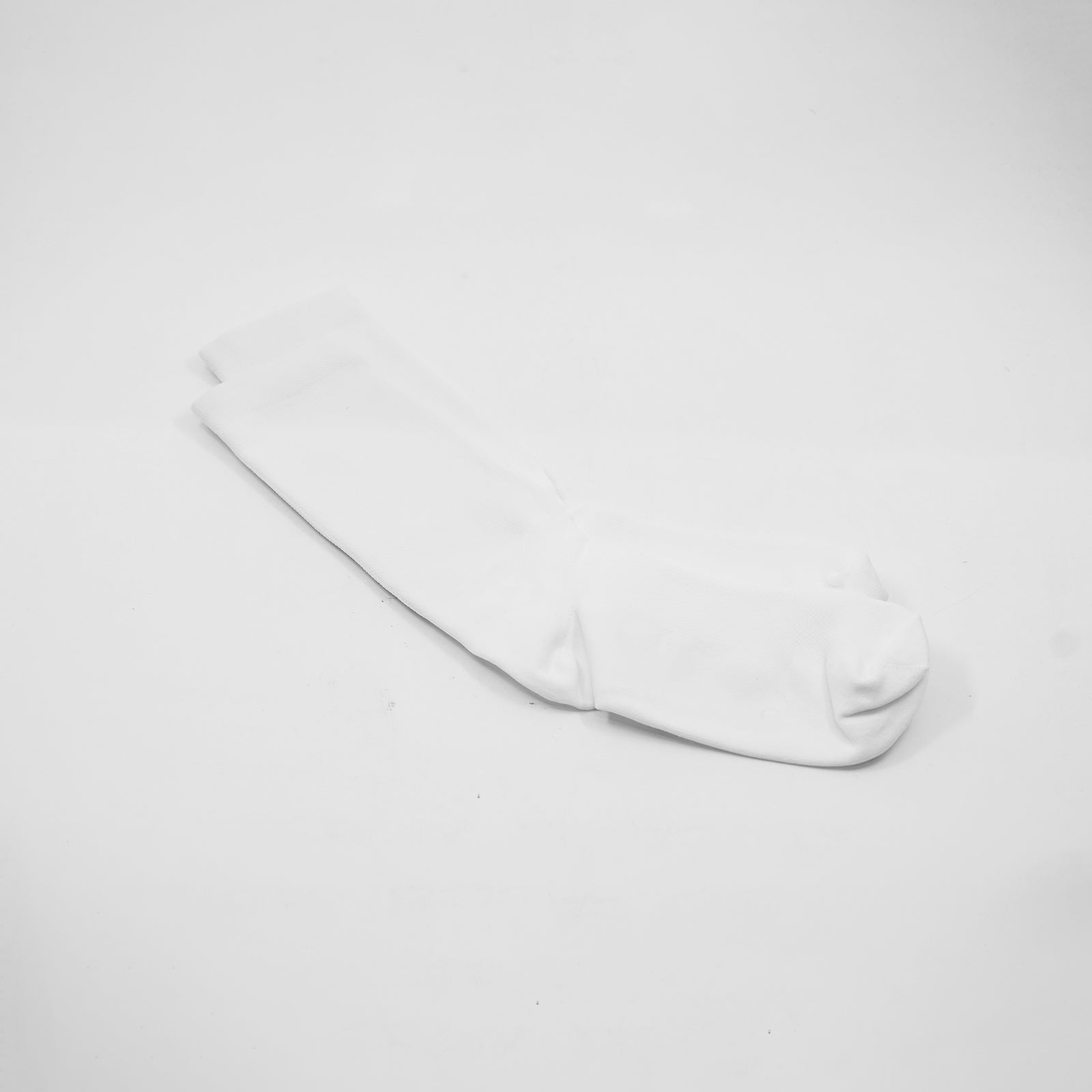 CCACHE Essential Socks - White