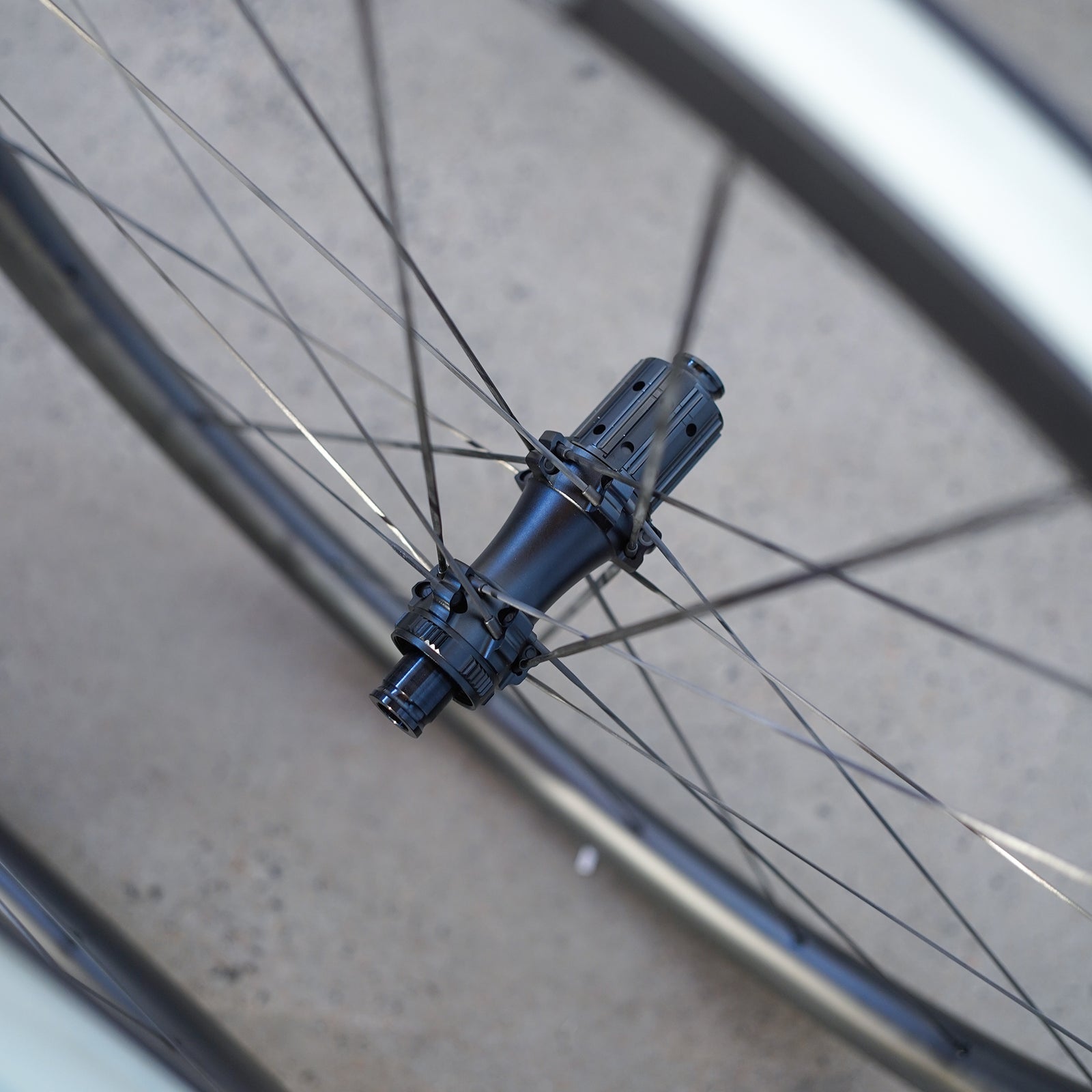 CCACHE FSD40 Carbon Spoke Road Wheelset