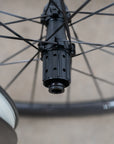 ccache-fsd50-hyper-carbon-spoke-disc-wheelset-hub-2