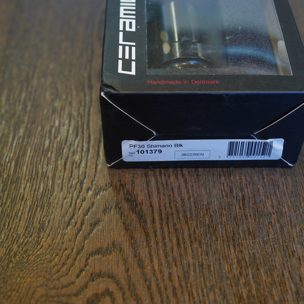 Take Off / Ceramicspeed PF30 Shimano Bottom Bracket