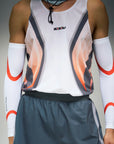 district-vision-2xu-ultralight-desert-singlet-white-heat-visions