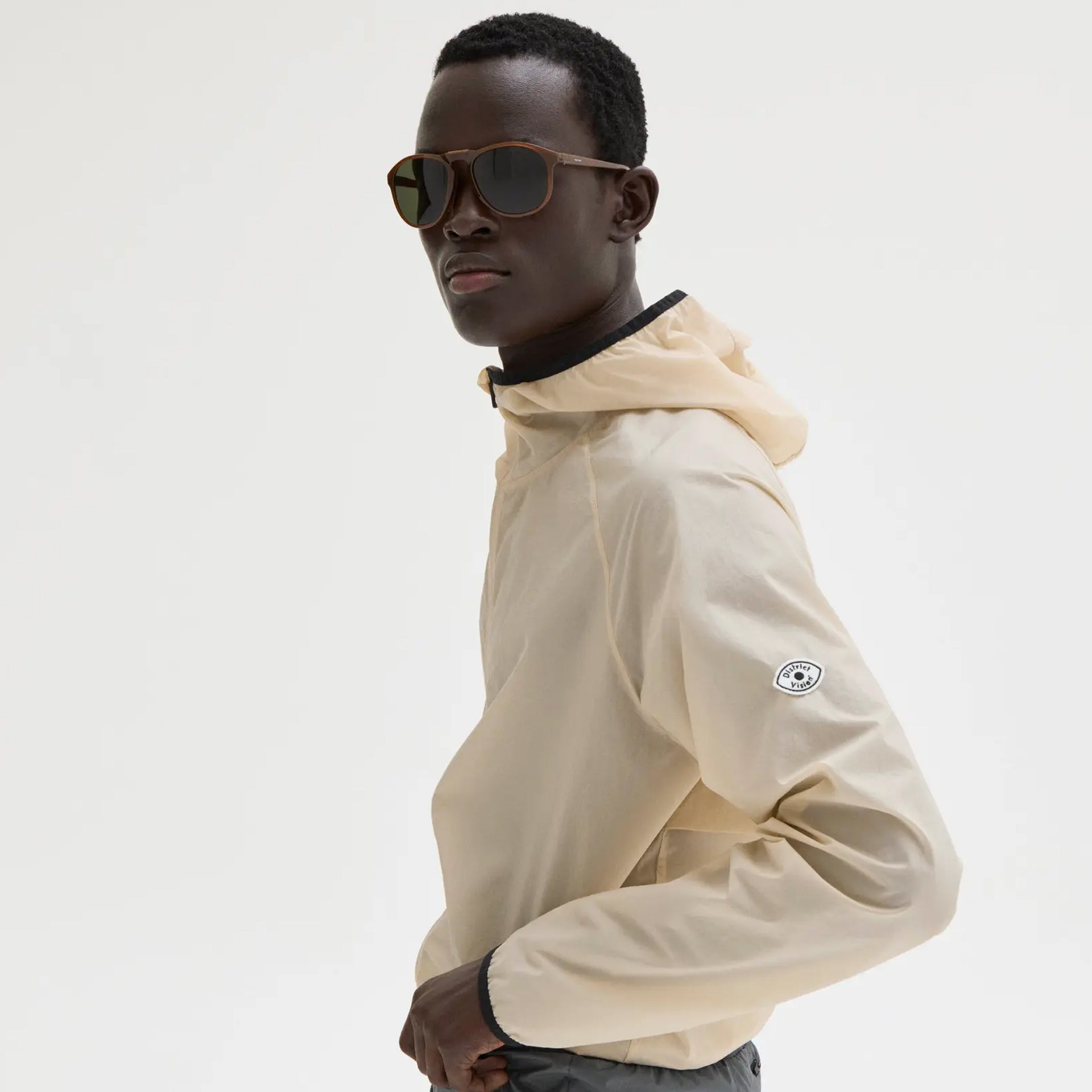 District Vision Ultralight DWR Wind Jacket - Chalk – CCACHE