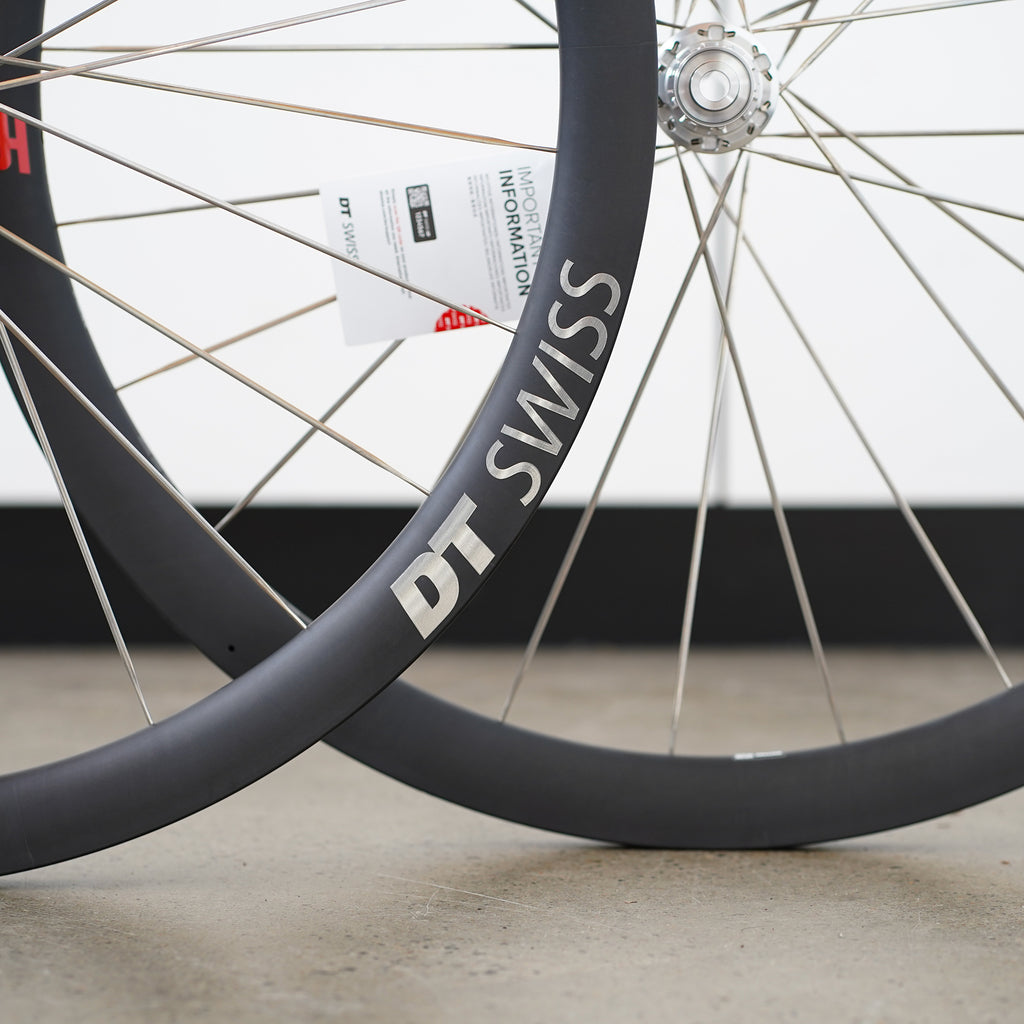DT Swiss ARC1100 DICUT 62 碳纤维碟刹轮组