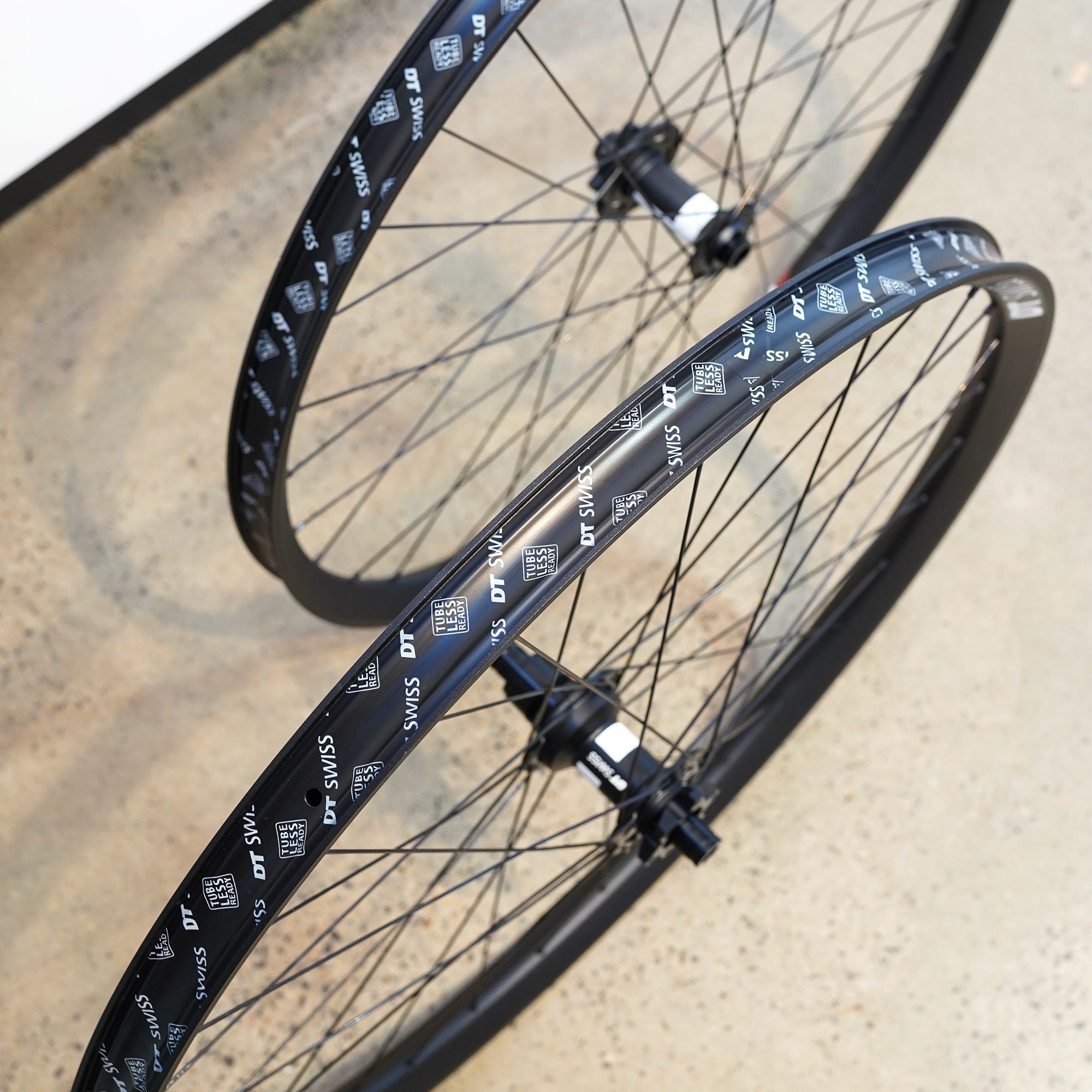 CCACHE x DT Swiss FR571 + 350 Hybrid eMTB Wheelset