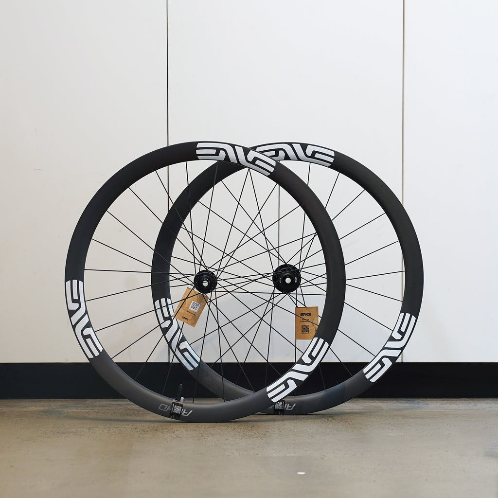 ENVE AR40 Carbon Disc Brake Wheels - White