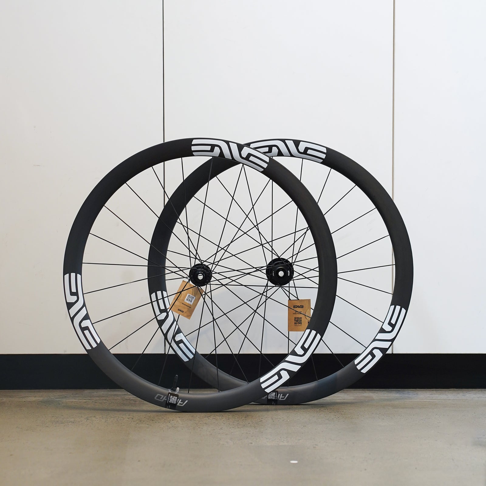 ENVE AR40 Carbon Disc Brake Wheels - White