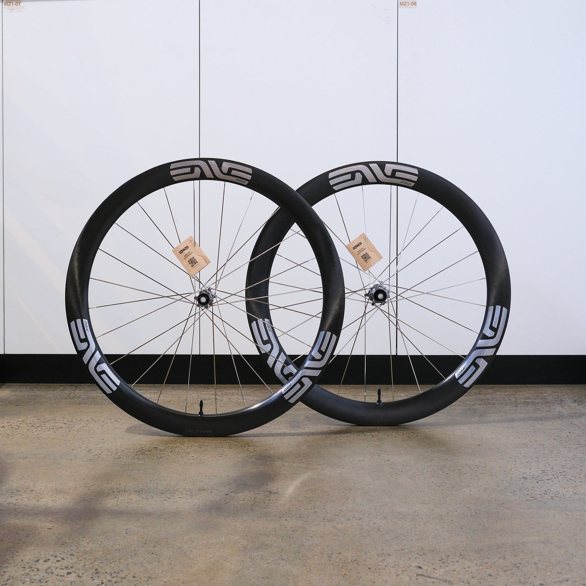 ENVE SES 4.5 Pro 碳纤维碟刹轮组 - 银色