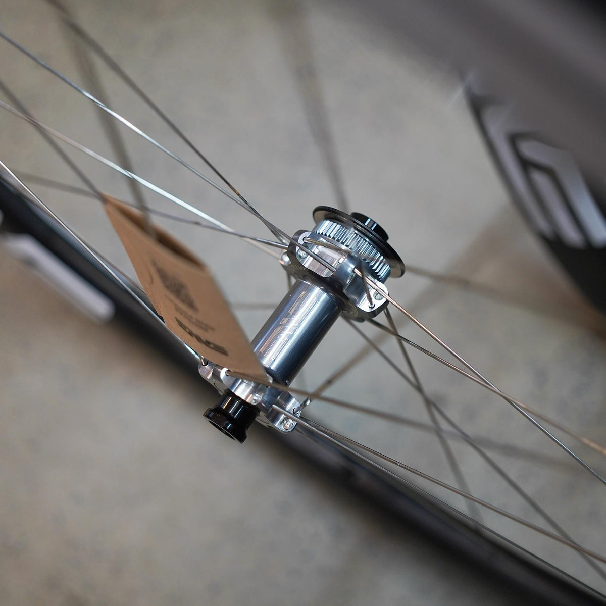 ENVE SES 6.7 PRO Carbon Disc Brake Wheelset - White