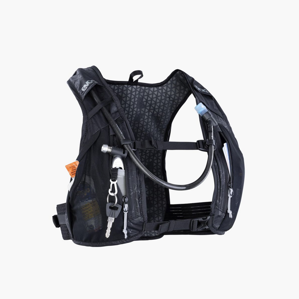 Evoc HYDRO PRO 6 + 1.5L 水袋 - 黑色