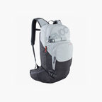 evoc-line-20-silver-heather-carbon-grey