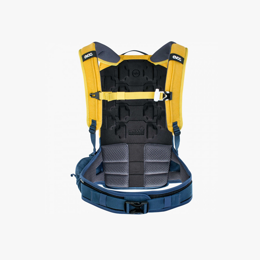 evoc-trail-pro-10-backpack-curry-denim-back