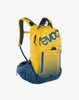 evoc-trail-pro-16-backpack-curry-denim