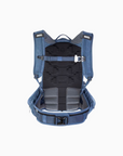 evoc-trail-pro-16-backpack-denim-back