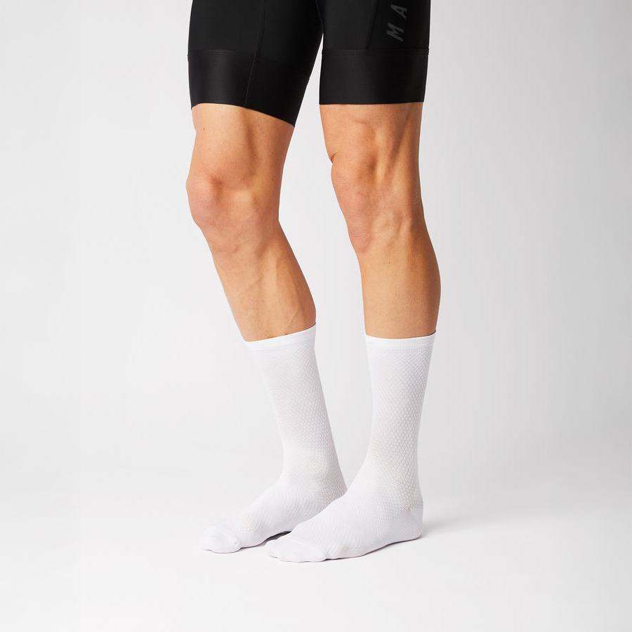 fingerscrossed-aero-soft-socks-white