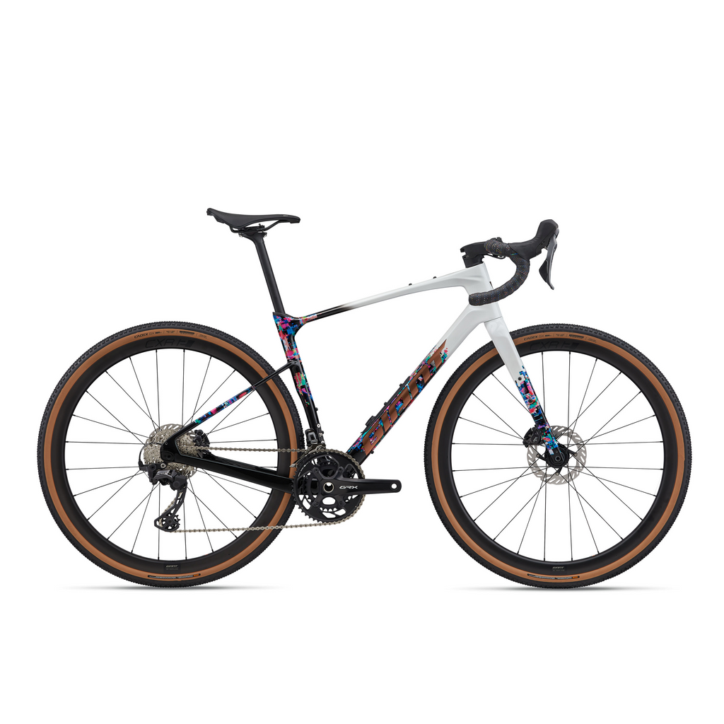 Giant Revolt Advanced 0 SE Gravel Bike - Radio Spectrum